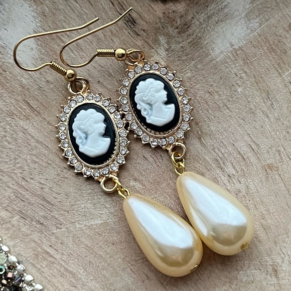 gypsy and luna creations Jewelry - Victorian Cameo Faux Pearl Earrings